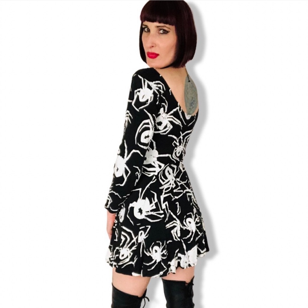 Vintage 90s Spider Novelty Print Cotton Mini Dress Betsey Johnson Style S M - Picture 6 of 9